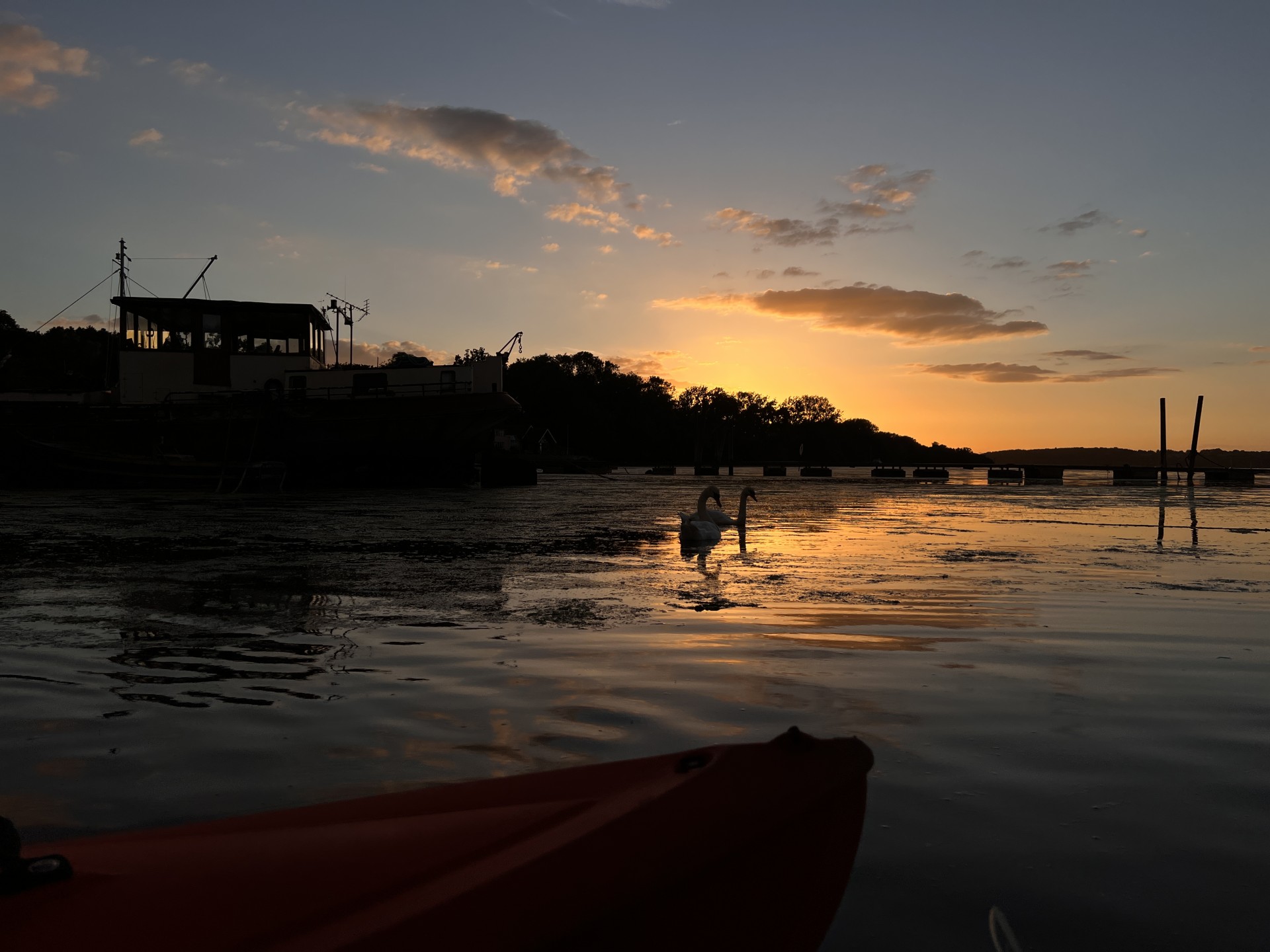 Sunset in Suffolk Night Time paddling trips with NOMAD Sea Kayaking.